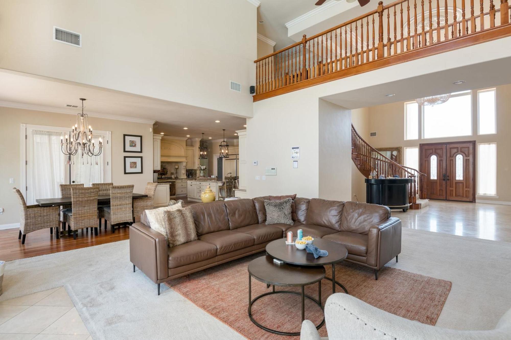 Grand Contento By Avantstay Extraordinary Estate W Pool Hot Tub Movie Room Temecula Dış mekan fotoğraf