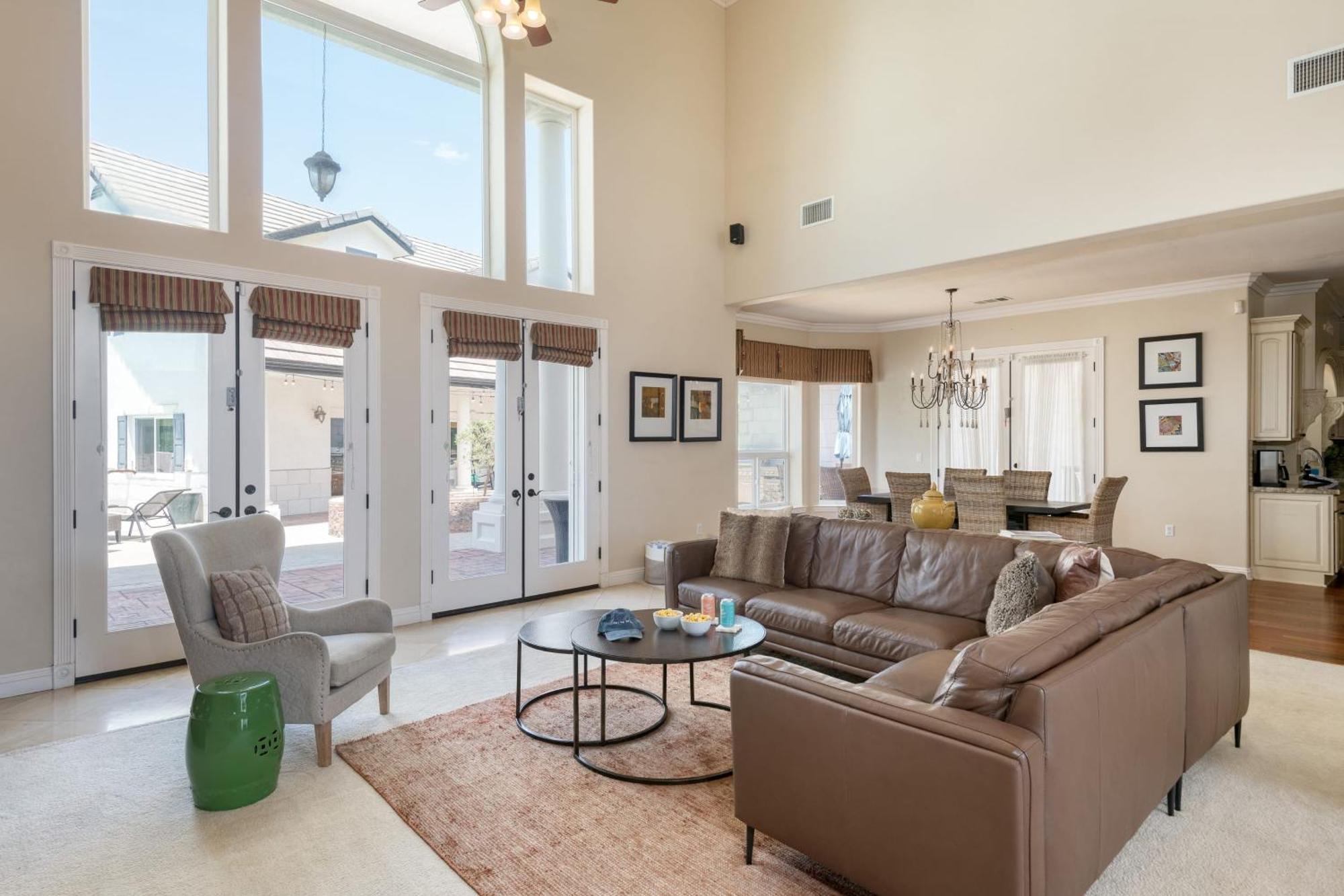 Grand Contento By Avantstay Extraordinary Estate W Pool Hot Tub Movie Room Temecula Dış mekan fotoğraf